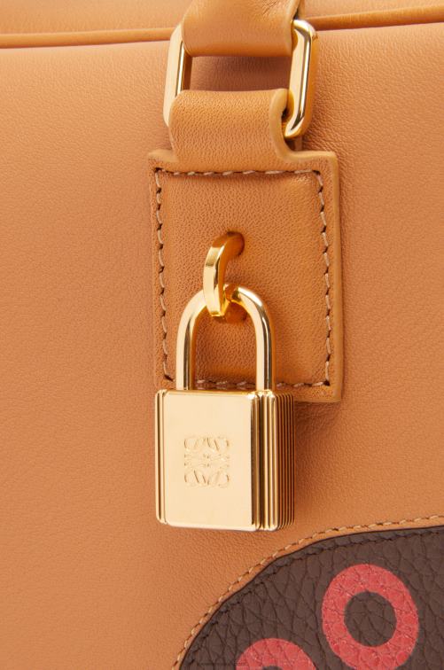 cálido desierto Amazona 23 de piel de becerro napa Loewe R8J8Z176 mujer