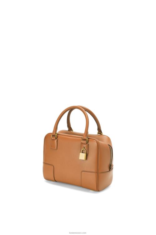 cálido desierto Bolso amazona 19 cuadrado de piel de becerro napa Loewe R8J8Z167 mujer