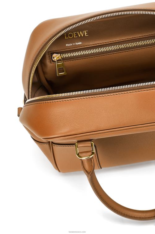 cálido desierto Bolso amazona 19 cuadrado de piel de becerro napa Loewe R8J8Z167 mujer