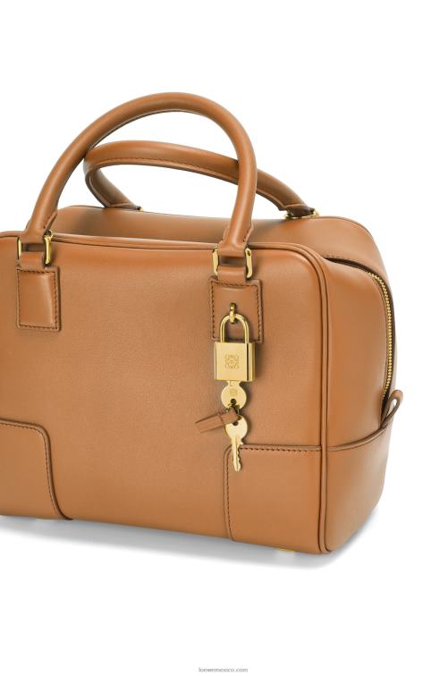 cálido desierto Bolso amazona 19 cuadrado de piel de becerro napa Loewe R8J8Z167 mujer
