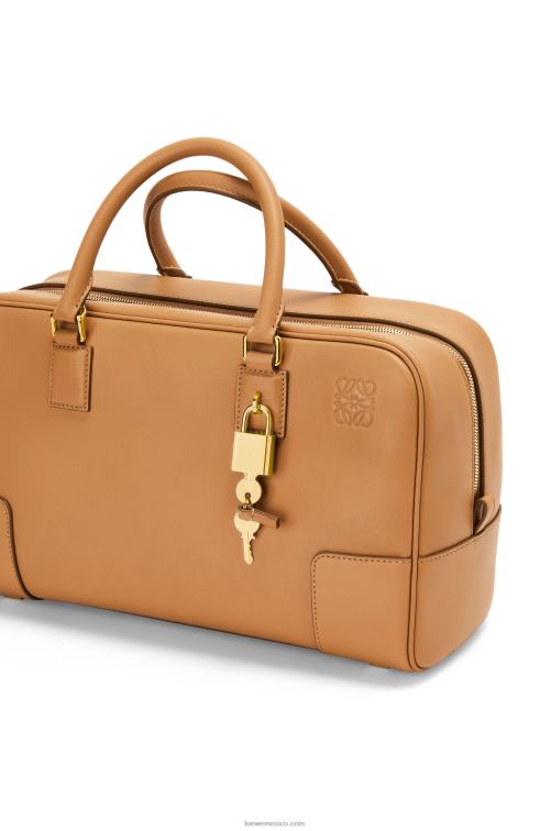 cálido desierto bolso amazona 28 de piel de becerro napa Loewe R8J8Z138 mujer