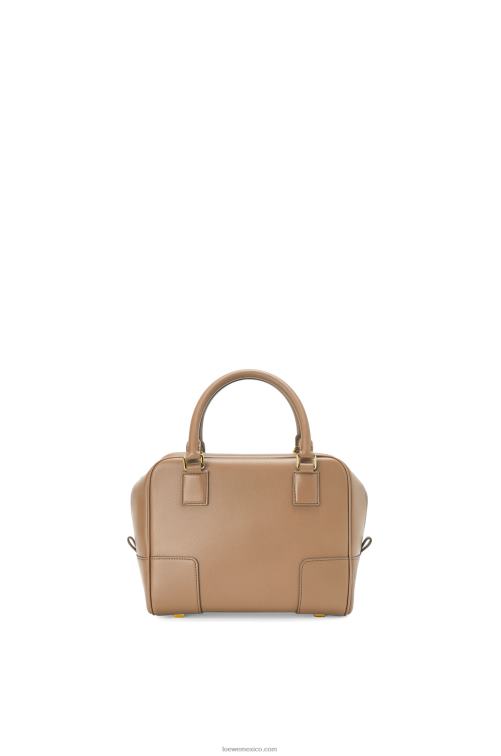 color visón Bolso amazona 19 cuadrado de piel de becerro napa Loewe R8J8Z170 mujer