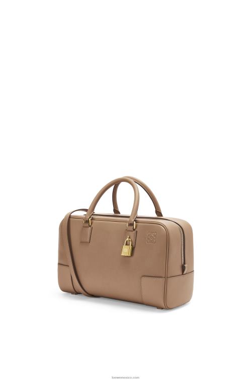 color visón bolso amazona 28 de piel de becerro napa Loewe R8J8Z169 mujer