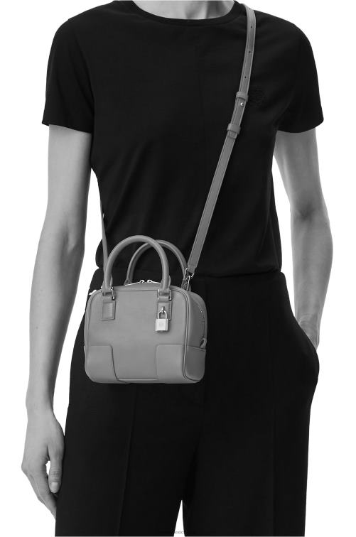 negro Bolso amazona 16 cuadrado de piel de becerro napa Loewe R8J8Z140 mujer