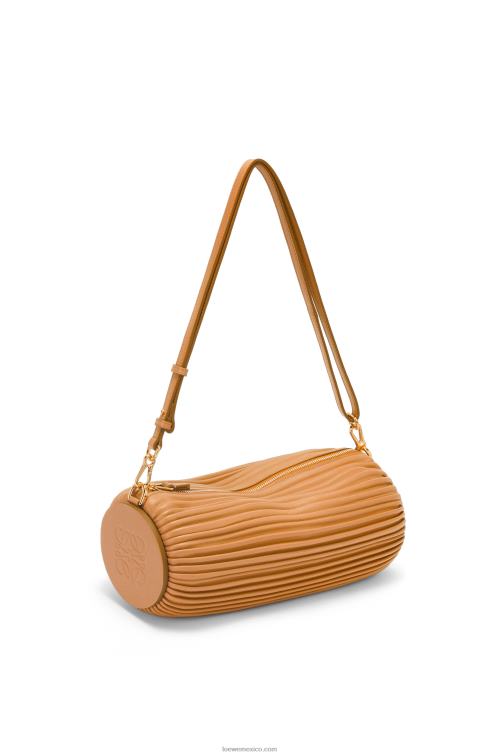 cálido desierto bolsito pulsera en napa plisada Loewe R8J8Z627 mujer
