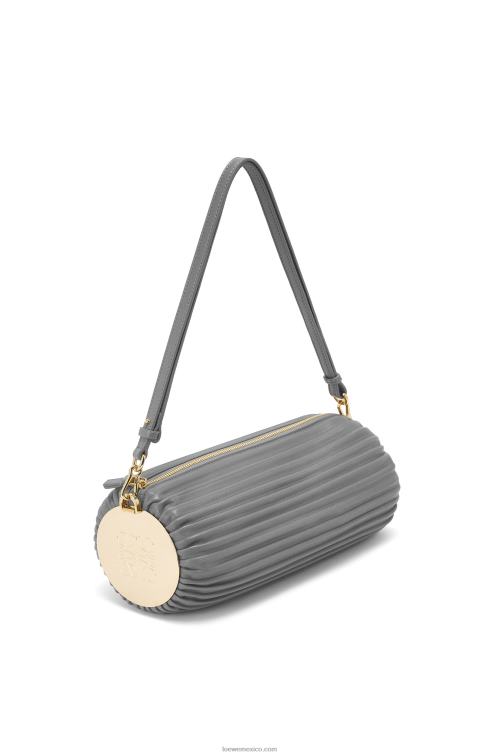 gris asfalto bolsito para pulsera de napa de becerro y latón Loewe R8J8Z622 mujer