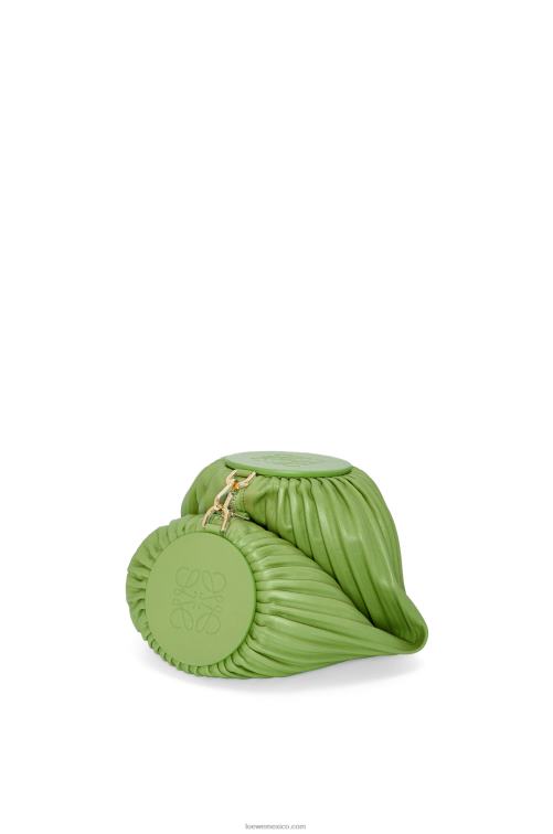 primavera verde bolsito pulsera en napa plisada Loewe R8J8Z399 mujer