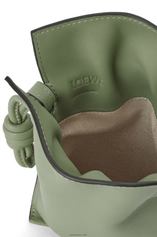 Romero bolsillo flamenco de piel de becerro napa Loewe R8J8Z293 mujer