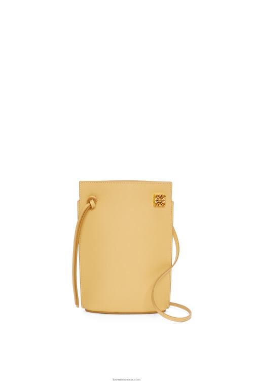 mantequilla oscura bolsillo para dados en piel de becerro clásica Loewe R8J8Z574 mujer