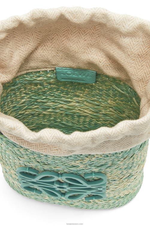 menta fresca bolsillo cuadrado en palma de iraca y piel de becerro Loewe R8J8Z317 mujer