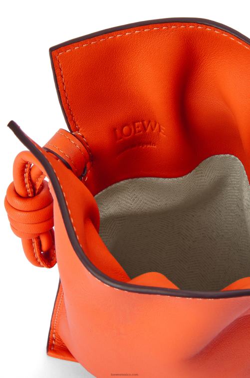 naranja bolsillo flamenco de piel de becerro napa Loewe R8J8Z599 mujer