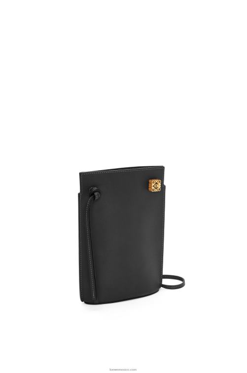 negro bolsillo para dados en piel de becerro clásica Loewe R8J8Z575 mujer