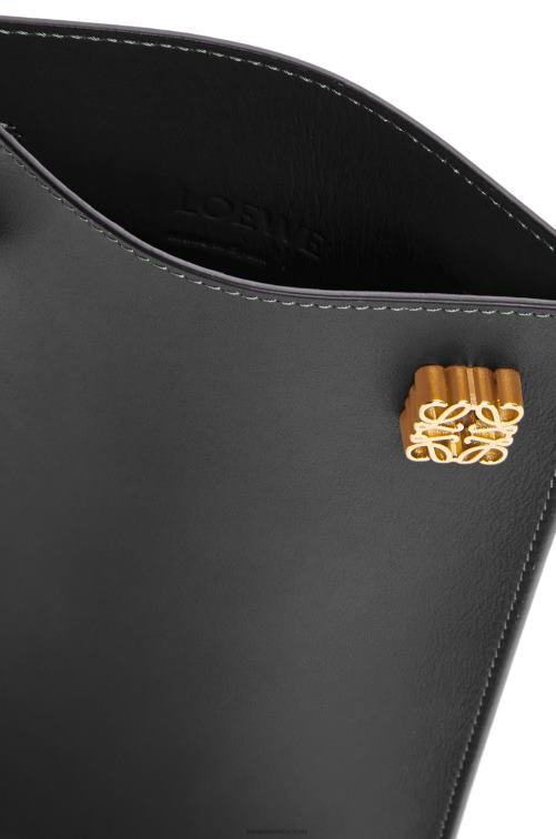 negro bolsillo para dados en piel de becerro clásica Loewe R8J8Z575 mujer