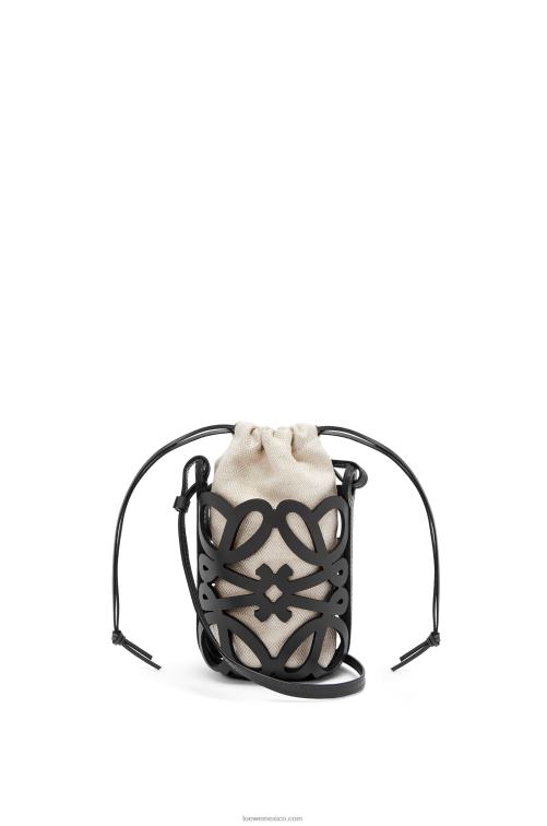 negro/crudo bolsillo con anagrama recortado en piel de becerro clásica y lona Loewe R8J8Z549 mujer