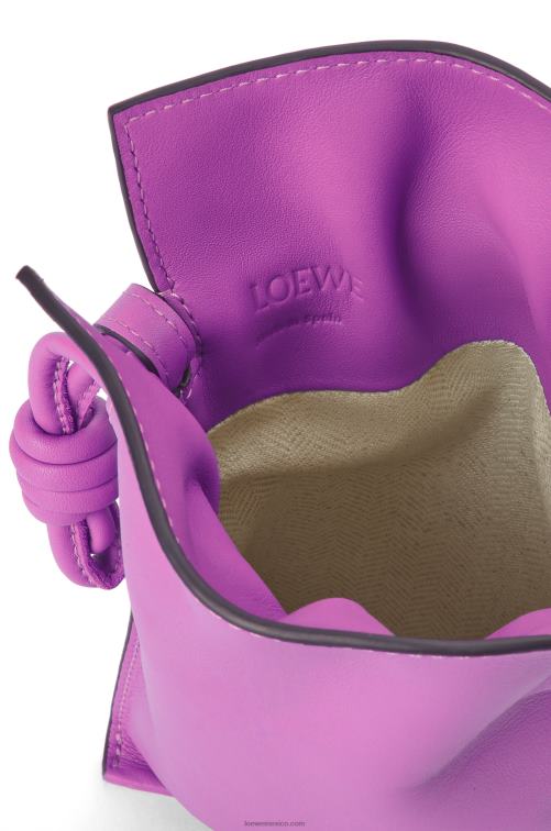 púrpura brillante bolsillo flamenco de piel de becerro napa Loewe R8J8Z295 mujer