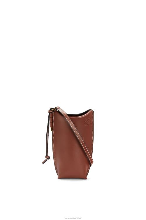 óxido bolsillo de puerta en piel de becerro suave Loewe R8J8Z606 mujer