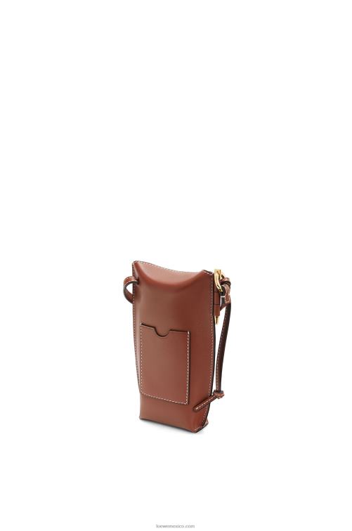 óxido bolsillo de puerta en piel de becerro suave Loewe R8J8Z606 mujer