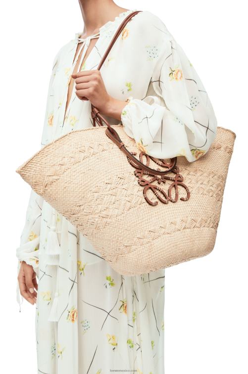Bronceado natural Bolso cesta anagrama grande de palma de iraca y piel de becerro Loewe R8J8Z17 mujer