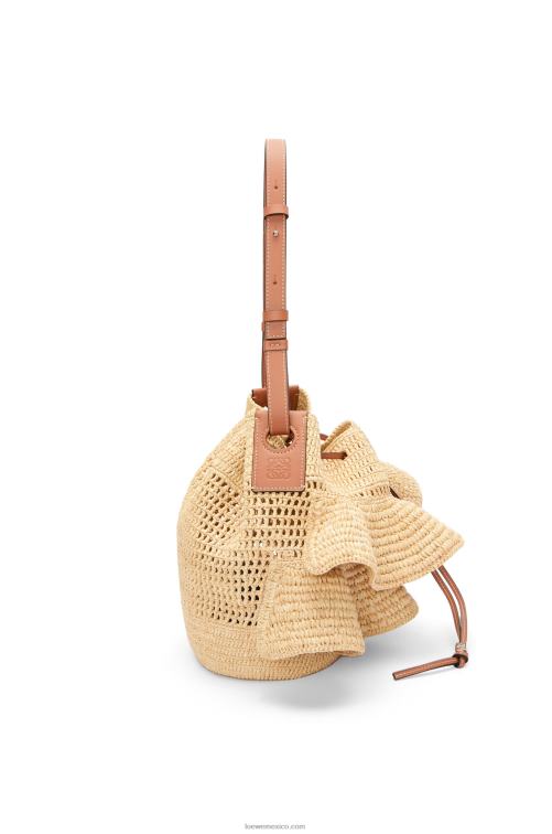 Bronceado natural Bolso volantes globo de rafia y piel bovina Loewe R8J8Z39 mujer