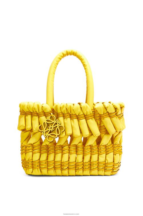 amarillo Cesta tubular pequeña de napa de cordero Loewe R8J8Z92 mujer