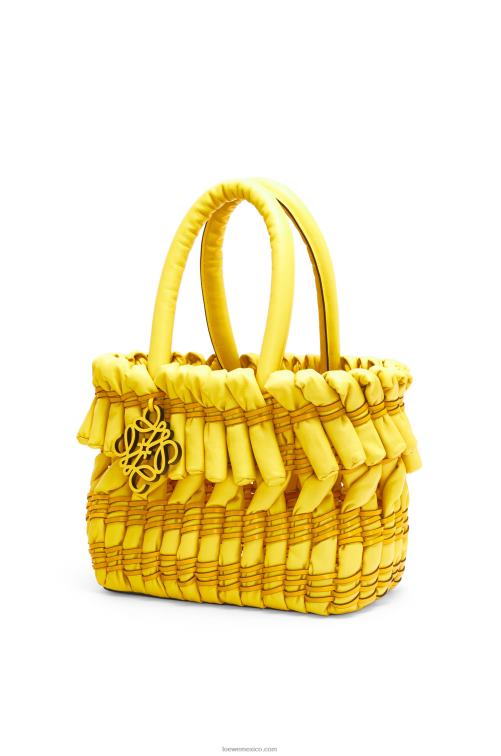 amarillo Cesta tubular pequeña de napa de cordero Loewe R8J8Z92 mujer