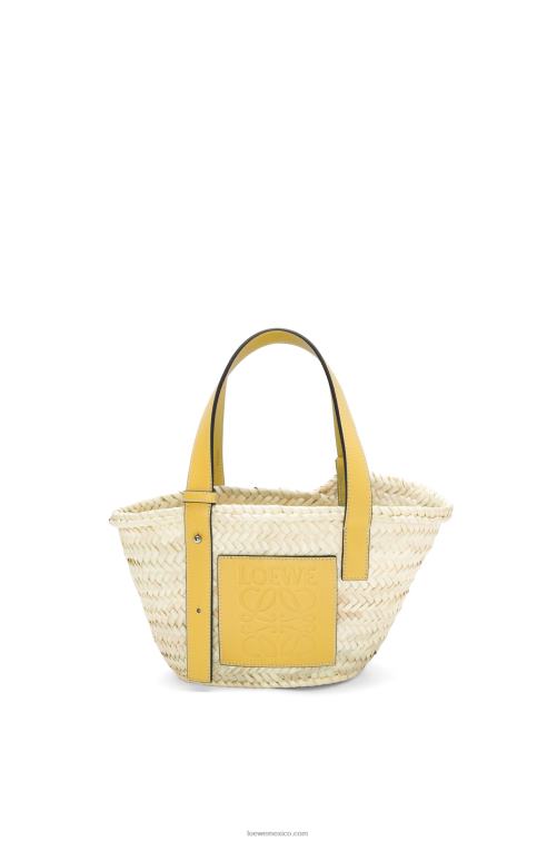 amarillo oscuro Bolso cesta pequeño en hoja de palma y piel de becerro Loewe R8J8Z50 mujer
