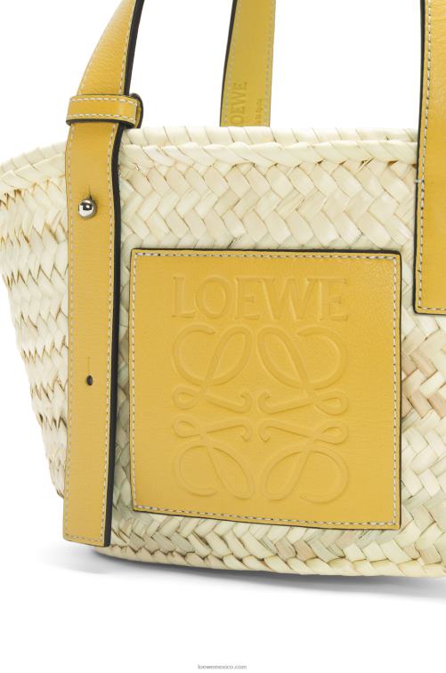 amarillo oscuro Bolso cesta pequeño en hoja de palma y piel de becerro Loewe R8J8Z50 mujer