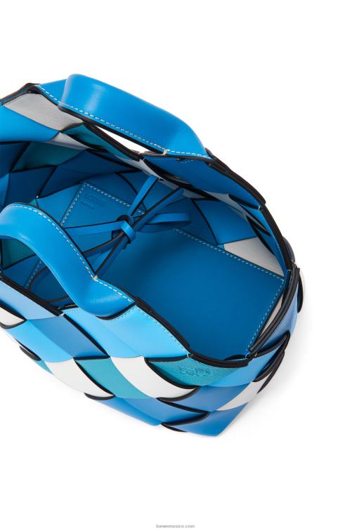 azul bolso basket pequeño sobrante tejido de piel de becerro Loewe R8J8Z104 mujer