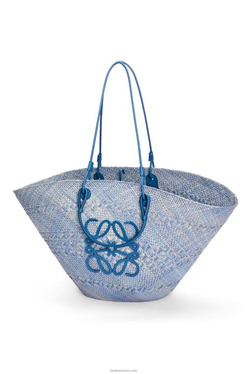 azul mezclilla Bolso cesta anagrama grande de palma de iraca y piel de becerro Loewe R8J8Z2 mujer