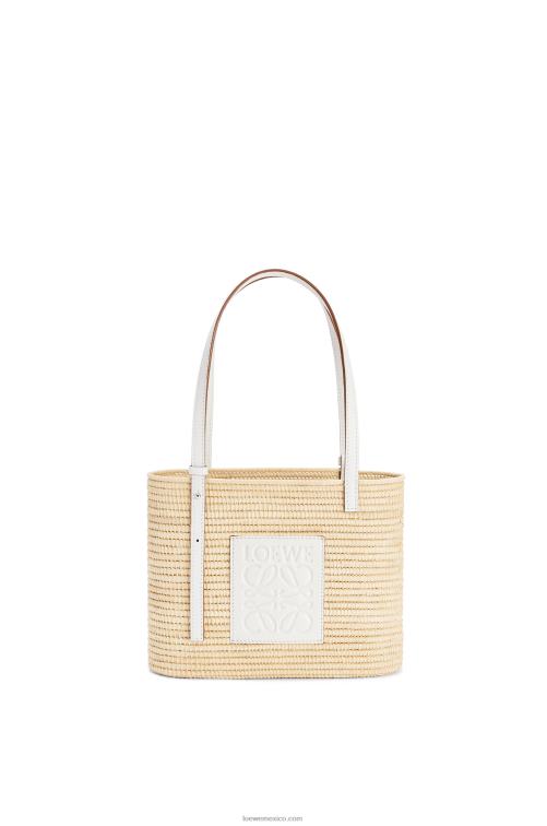 blanco natural Bolso cesta cuadrado pequeño de rafia y piel bovina Loewe R8J8Z47 mujer