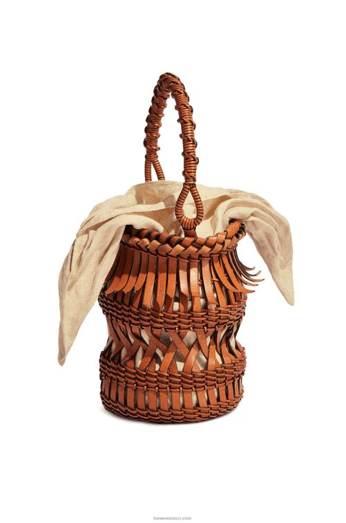 broncearse bolso bombonera con flecos de piel de becerro Loewe R8J8Z185 mujer
