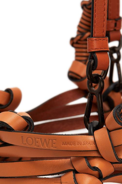 broncearse bolso bombonera con flecos de piel de becerro Loewe R8J8Z185 mujer