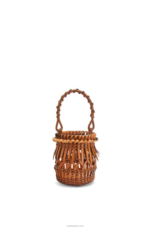 broncearse bolso bombonera pequeño con flecos de piel de becerro Loewe R8J8Z177 mujer