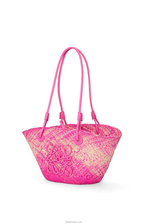 fucsia Bolso basket pequeño anagram de palma de iraca y piel de becerro Loewe R8J8Z56 mujer