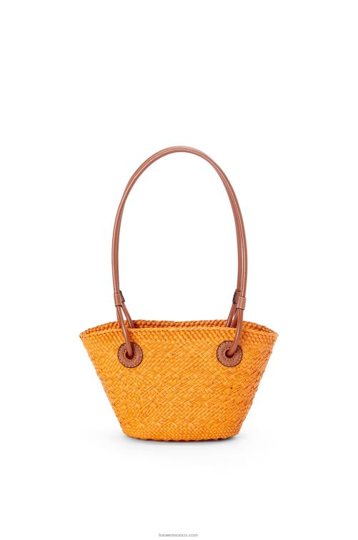 naranja/bronceado Bolso cesta mini anagrama de palma de iraca y piel de becerro Loewe R8J8Z97 mujer