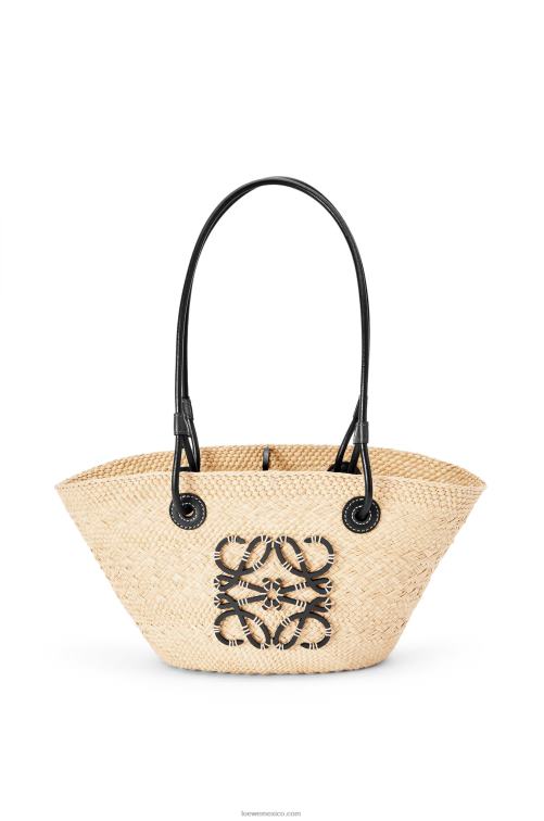 natural/negro Bolso basket pequeño anagram de palma de iraca y piel de becerro Loewe R8J8Z85 mujer