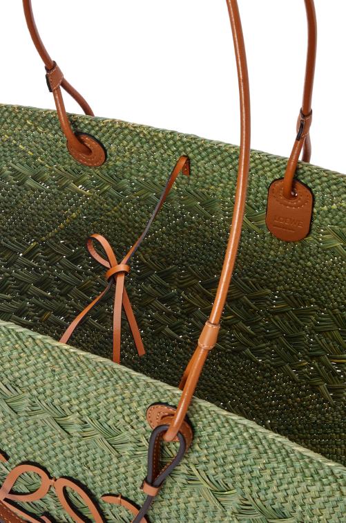 verde/bronceado Bolso cesta anagrama grande de palma de iraca y piel de becerro Loewe R8J8Z65 mujer