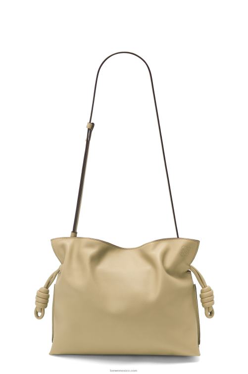 arcilla verde bolso de mano flamenco de piel de becerro napa Loewe R8J8Z424 mujer