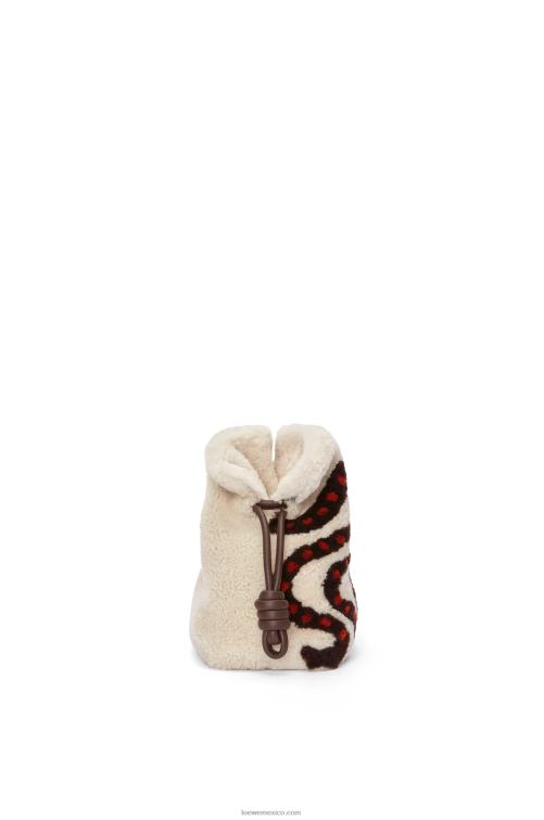 blanco suave/chocolate clutch de flamenca en borrego Loewe R8J8Z467 mujer