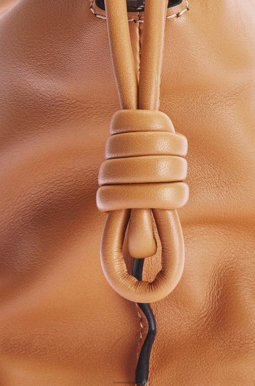 cálido desierto bolso de mano mini flamenco de piel de becerro napa Loewe R8J8Z216 mujer