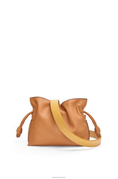 cálido desierto bolso de mano mini flamenco de piel de becerro napa Loewe R8J8Z216 mujer