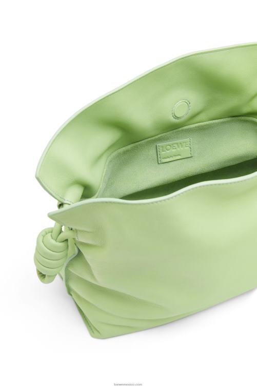 esmalte verde lima bolso de mano flamenco de piel de becerro napa Loewe R8J8Z532 mujer