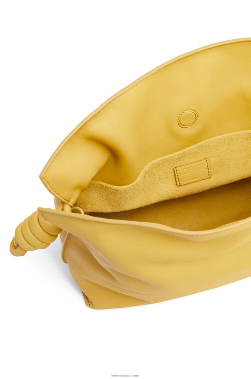 glaseado amarillo pálido bolso de mano flamenco de piel de becerro napa Loewe R8J8Z448 mujer