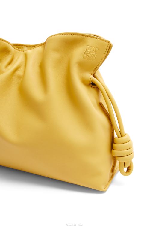 glaseado amarillo pálido bolso de mano flamenco de piel de becerro napa Loewe R8J8Z448 mujer