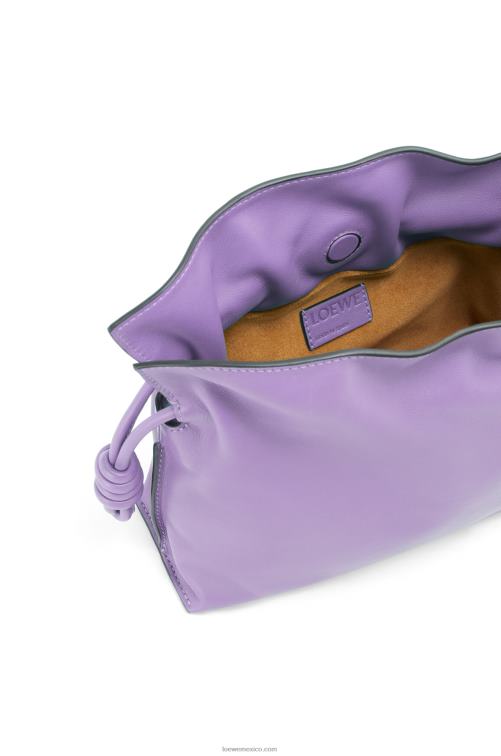 malva claro bolso de mano mini flamenco de piel de becerro napa Loewe R8J8Z204 mujer