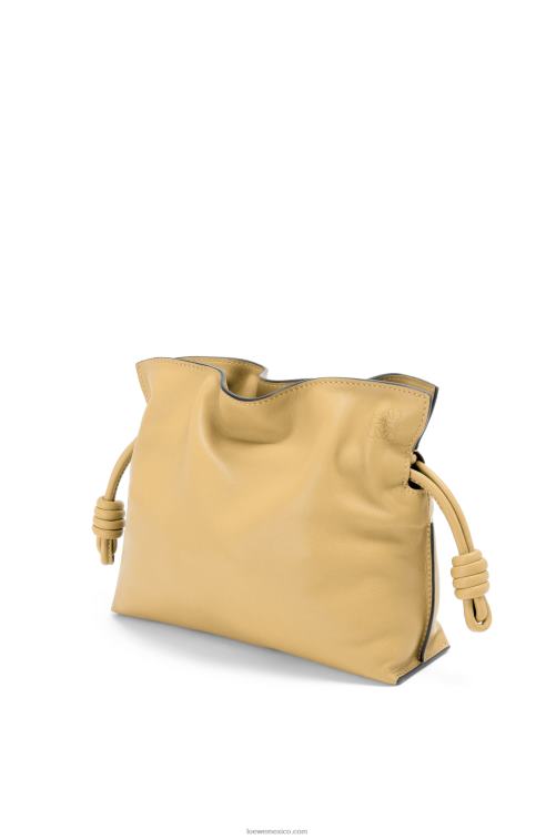 mantequilla oscura bolso de mano flamenco de piel de becerro napa Loewe R8J8Z363 mujer