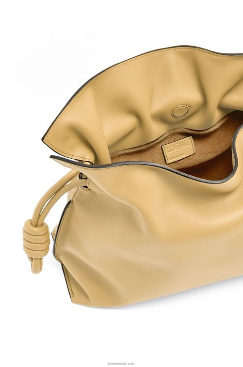 mantequilla oscura bolso de mano flamenco de piel de becerro napa Loewe R8J8Z363 mujer