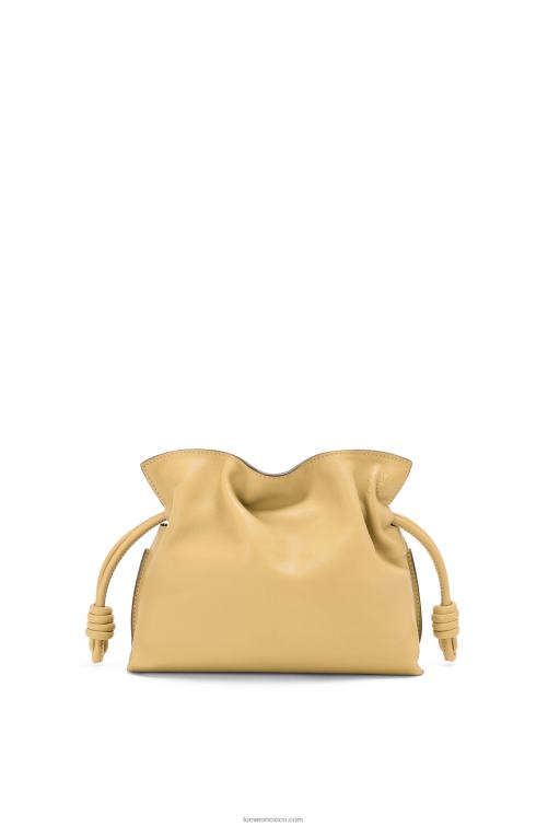 mantequilla oscura bolso de mano mini flamenco de piel de becerro napa Loewe R8J8Z208 mujer