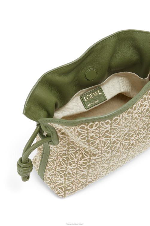verde/verde aguacate mini clutch de flamenca en jacquard anagrama y piel bovina Loewe R8J8Z291 mujer
