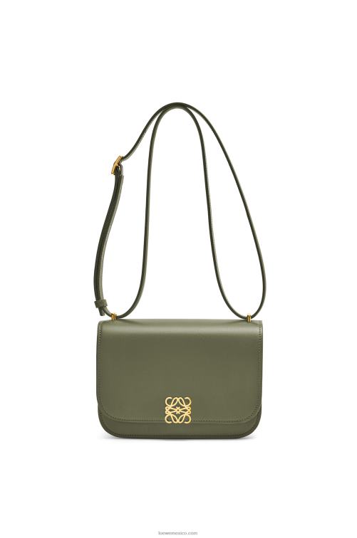 aguacate verde bolso goya pequeño en piel de becerro de seda Loewe R8J8Z307 mujer